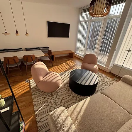 Maison Ideale Dans Un Replacement Privilegie * Paris